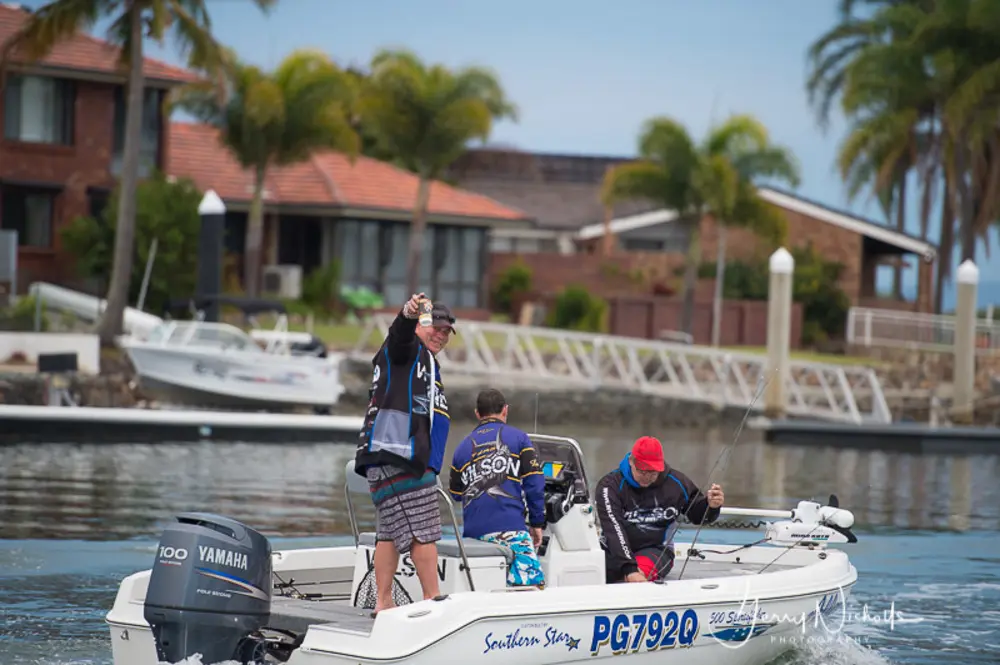 The boys are away! Photo Gerry Nicholls Photography