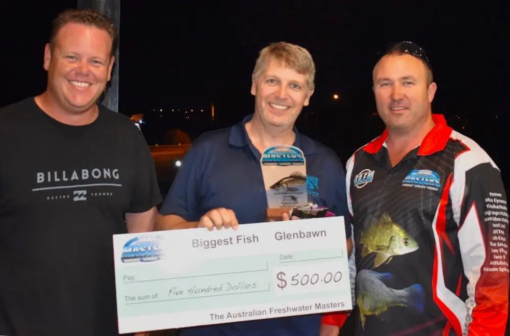 Winners are grinners. Big Bass at Glenbawn for Stephen Booth